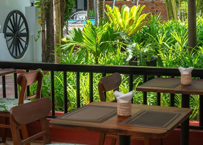 Morodoc Garden Hotel 4*